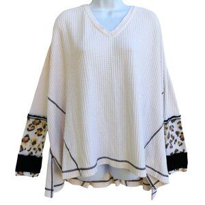 We The Free People Cozy Thermal Top Tea Combo V Neck Leopard Inset Cuffs Oversiz